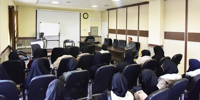 برگزاری کارگاه علمی طراحی کسب و کار در بخش گردشگری در دانشگاه شهرکرد